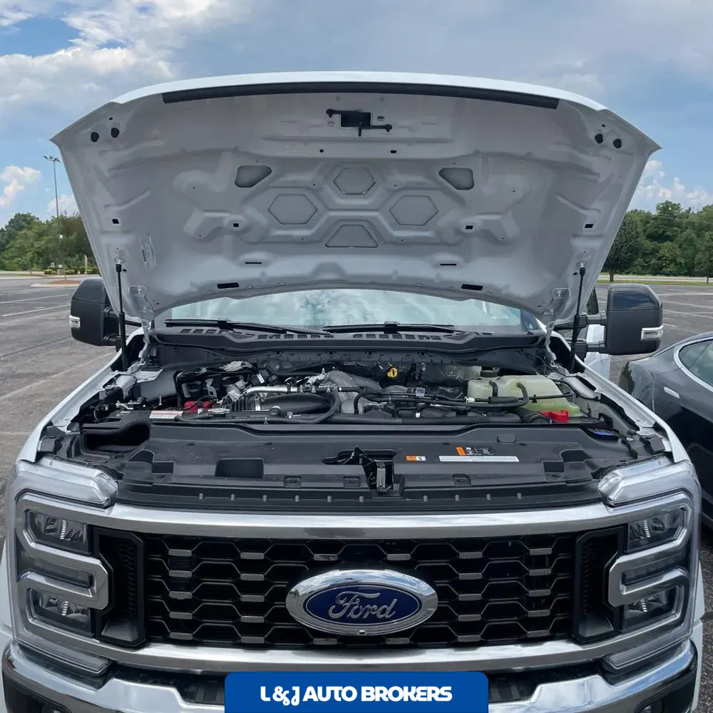 2025 Ford F-450 Super Duty Lariat