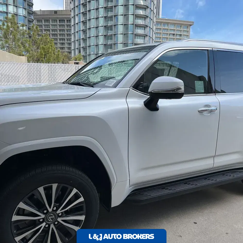 2025 Lexus LX-Series LX600 Premium