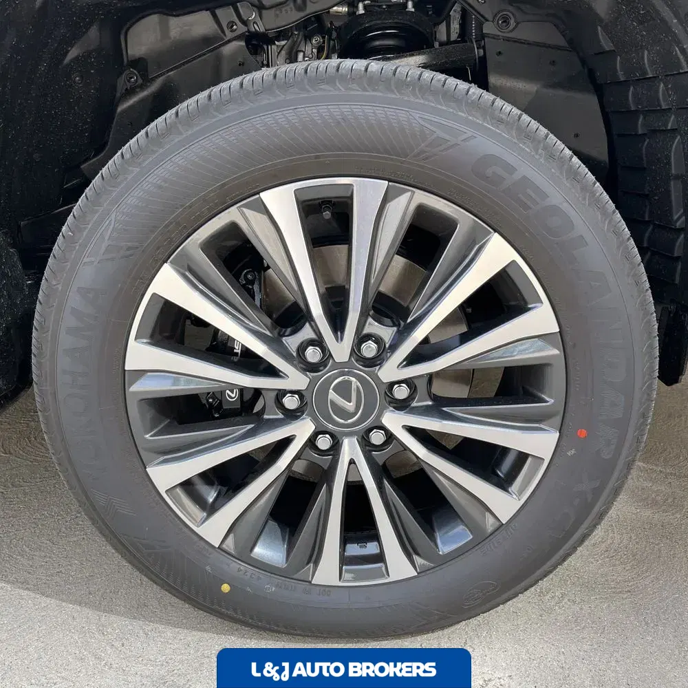2025 Lexus LX-Series LX600 Premium