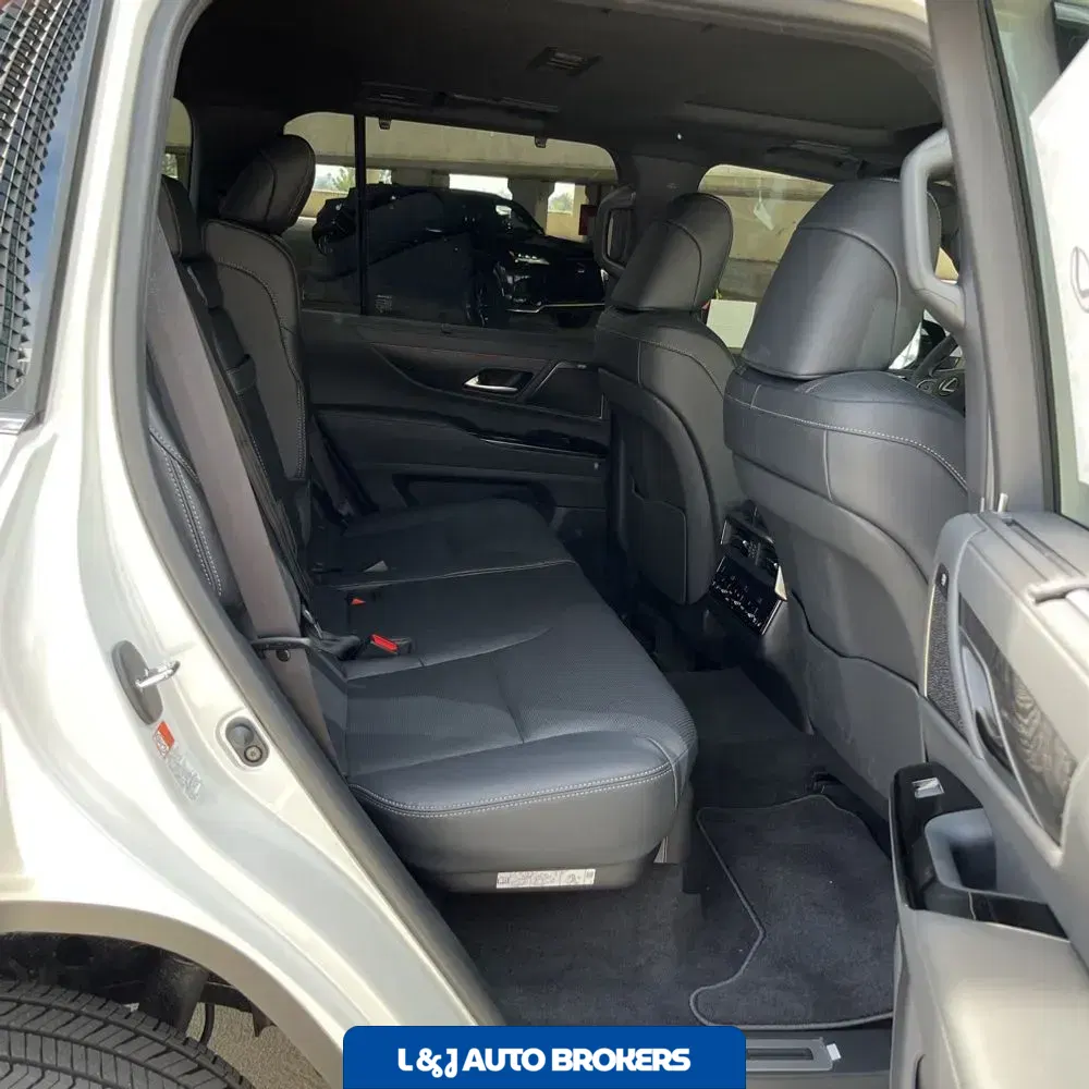2025 Lexus LX-Series LX600 Premium