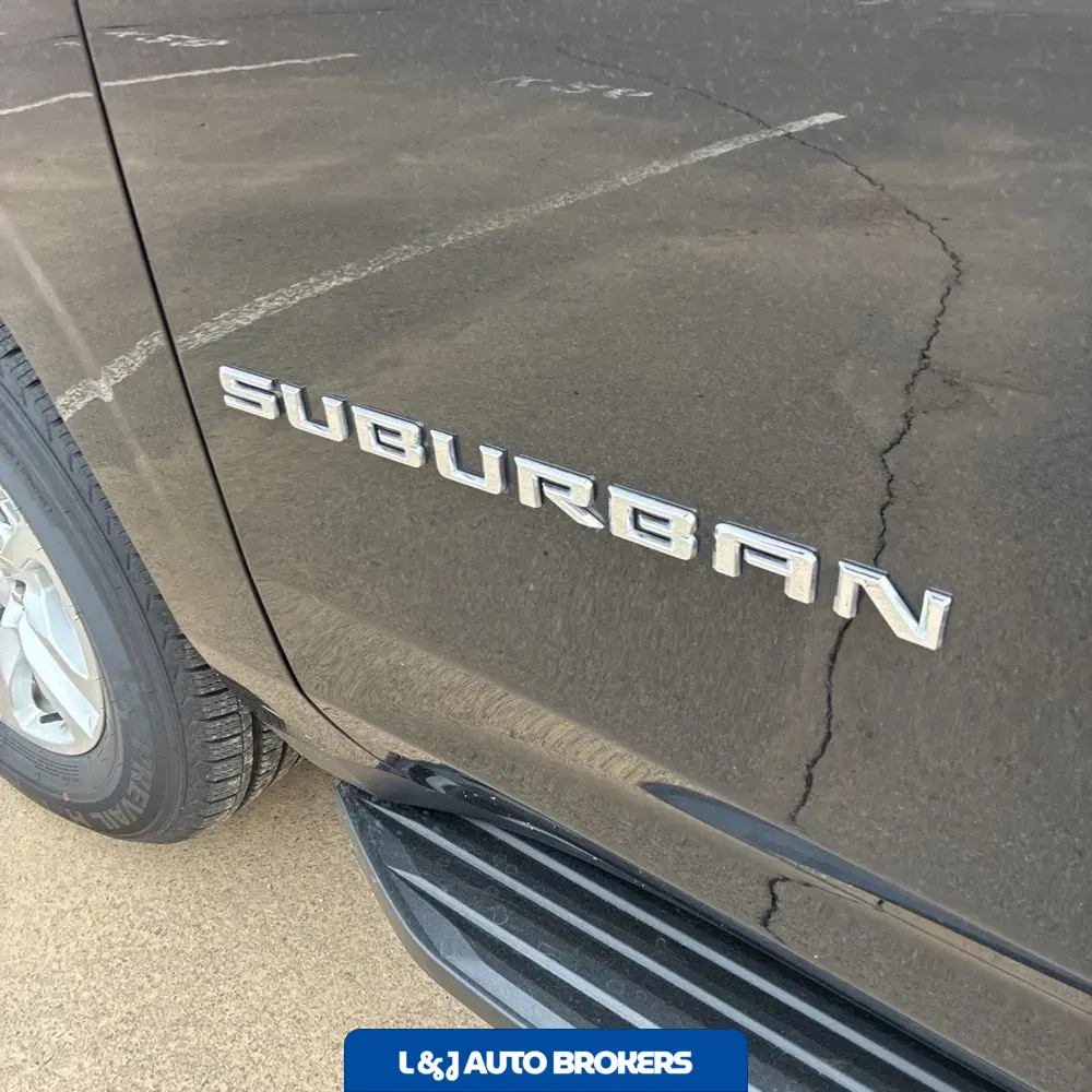 2024 Chevrolet Suburban LS
