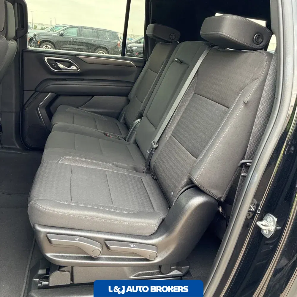 2024 Chevrolet Suburban LS