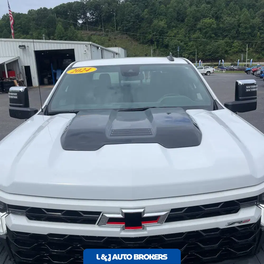 2024 Chevrolet Silverado 1500 ZR2