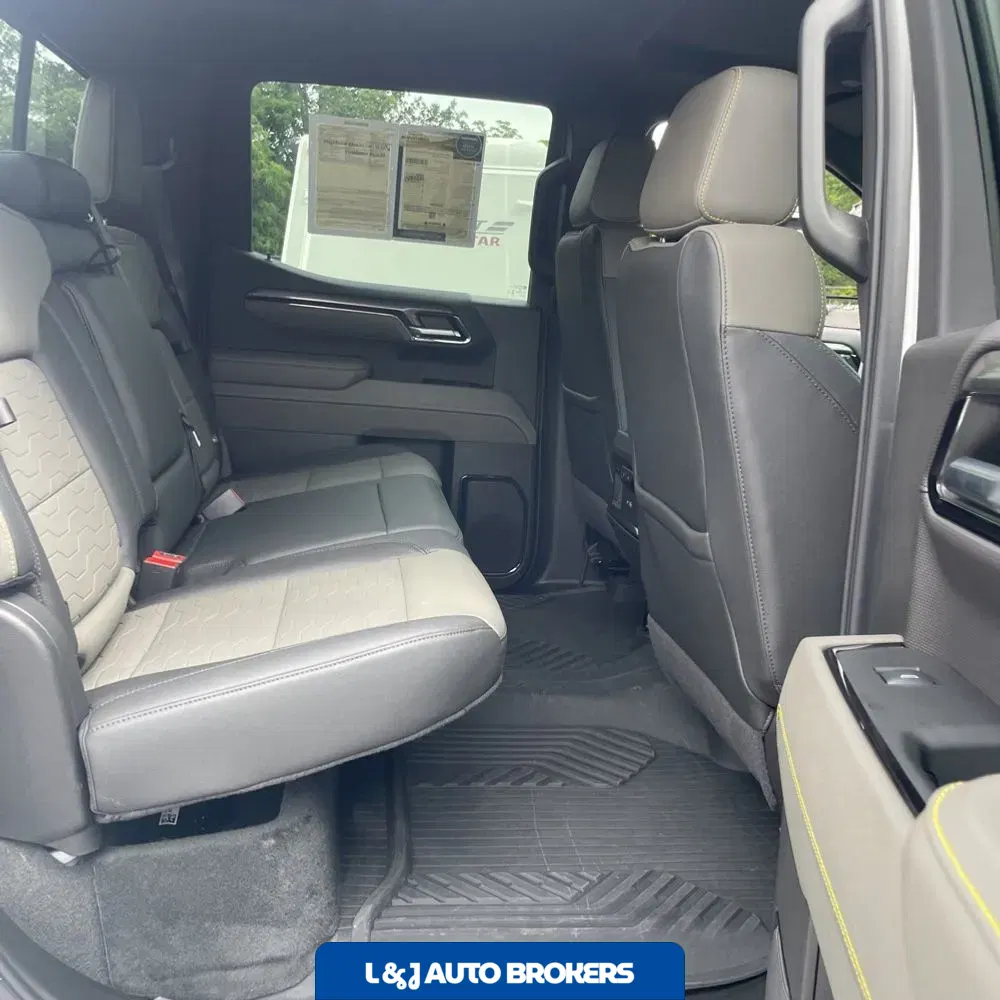 2024 Chevrolet Silverado 1500 ZR2