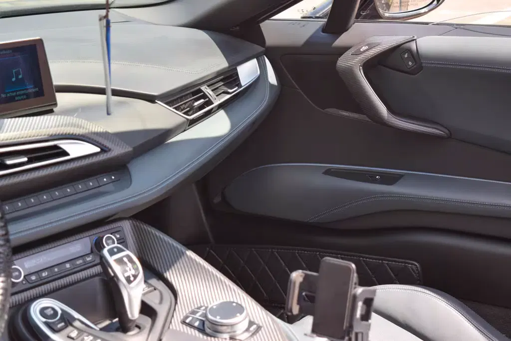 2019 BMW I8 Roadster AWD