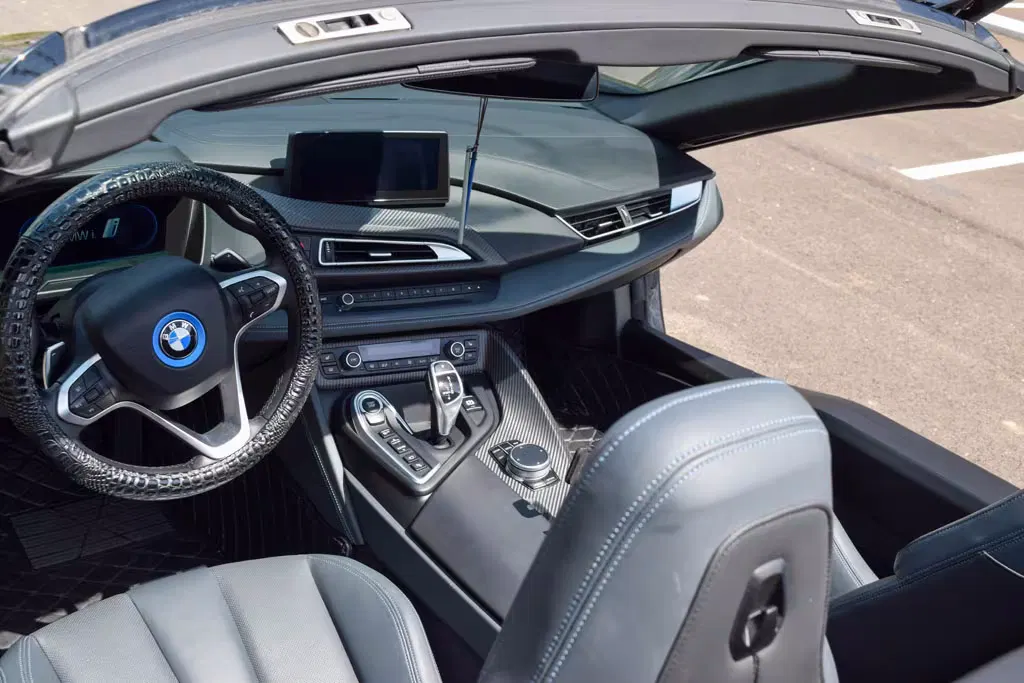 2019 BMW I8 Roadster AWD