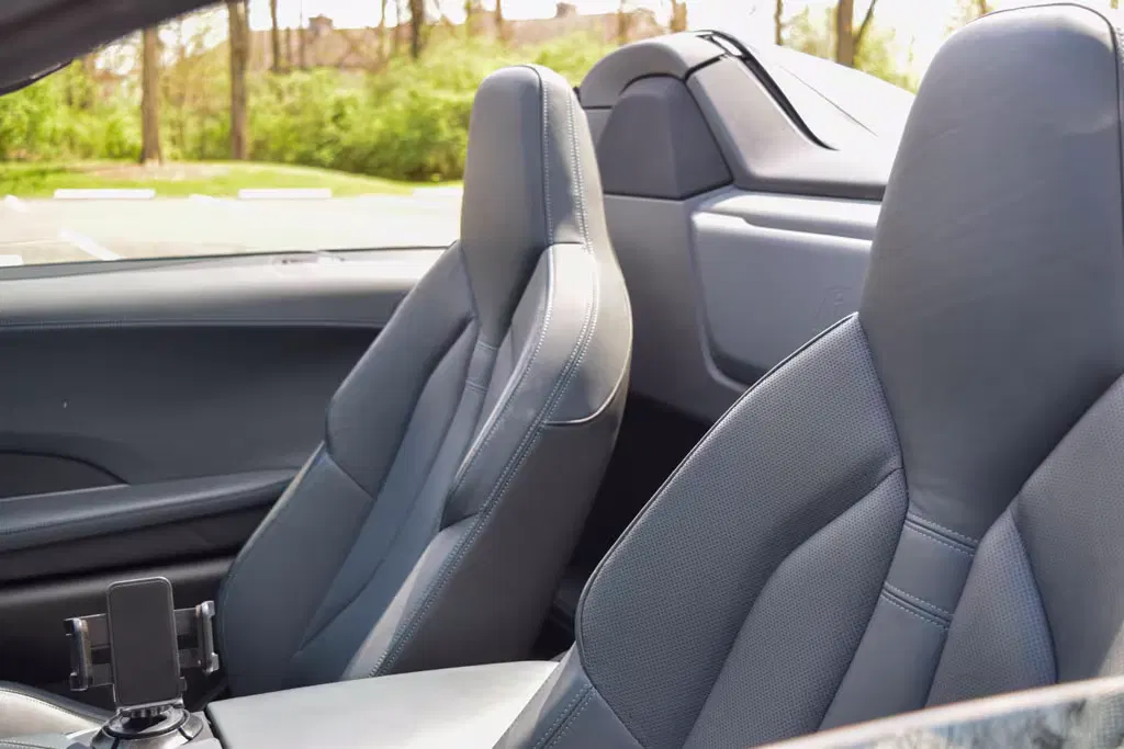 2019 BMW I8 Roadster AWD