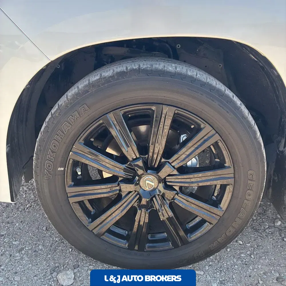 2020 Lexus LX 570 Three-Row