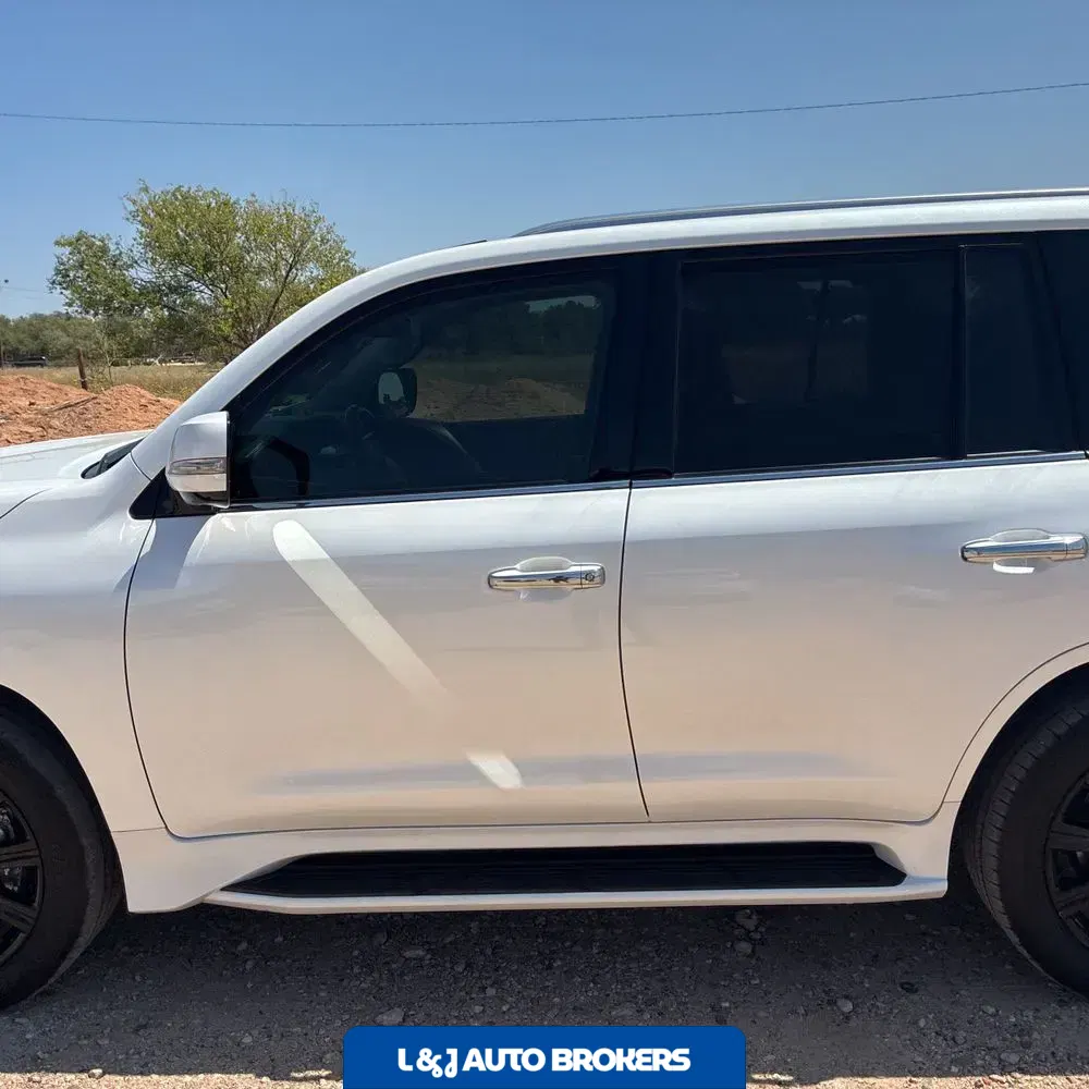 2020 Lexus LX 570 Three-Row