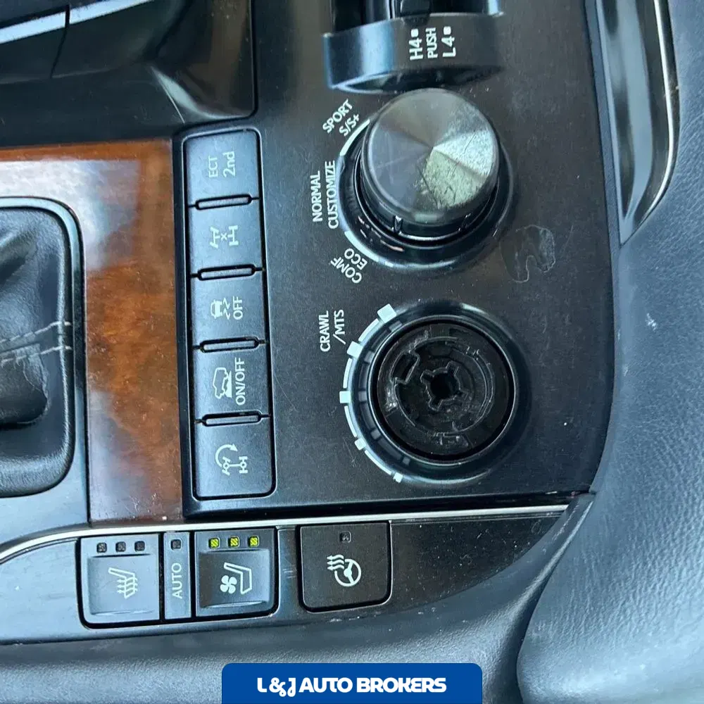 2020 Lexus LX 570 Three-Row