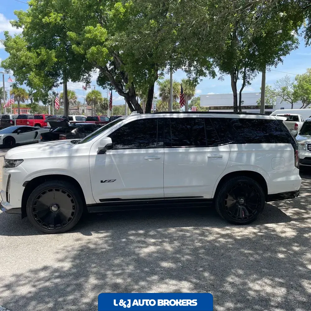 2023 Cadillac Escalade-V Base