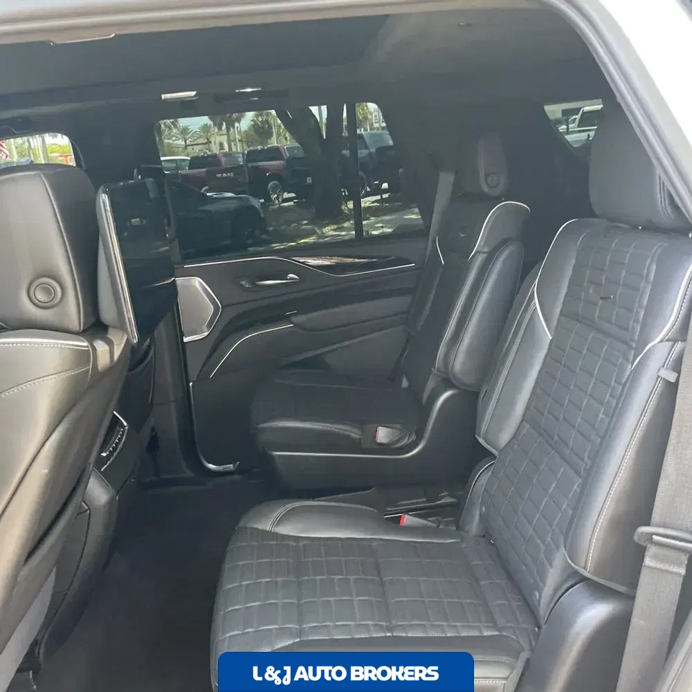 2023 Cadillac Escalade-V Base
