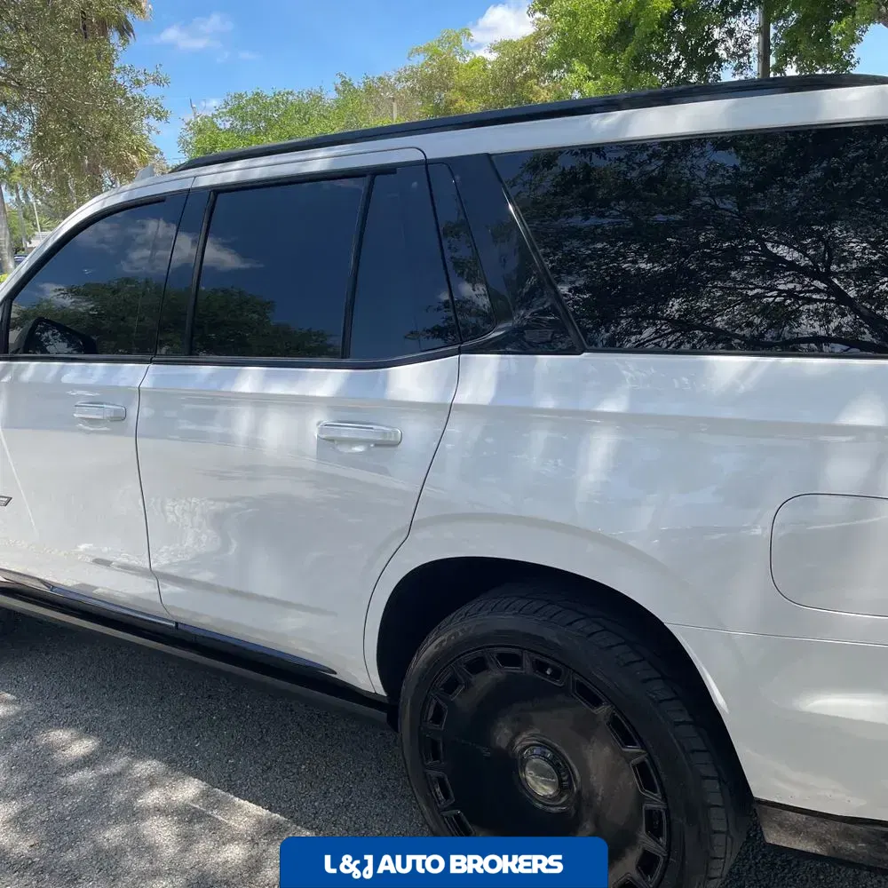 2023 Cadillac Escalade-V Base