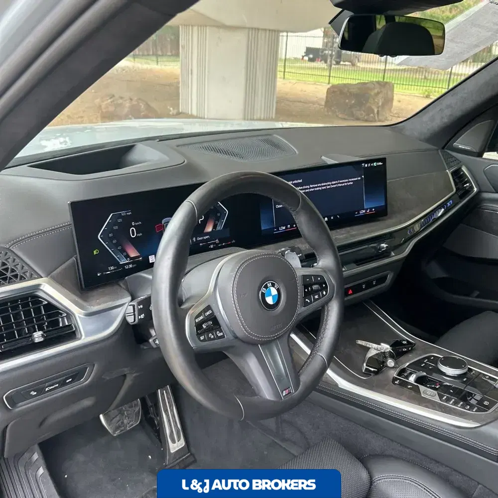 2025 BMW X7 XDrive40i