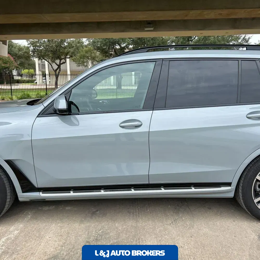 2025 BMW X7 XDrive40i