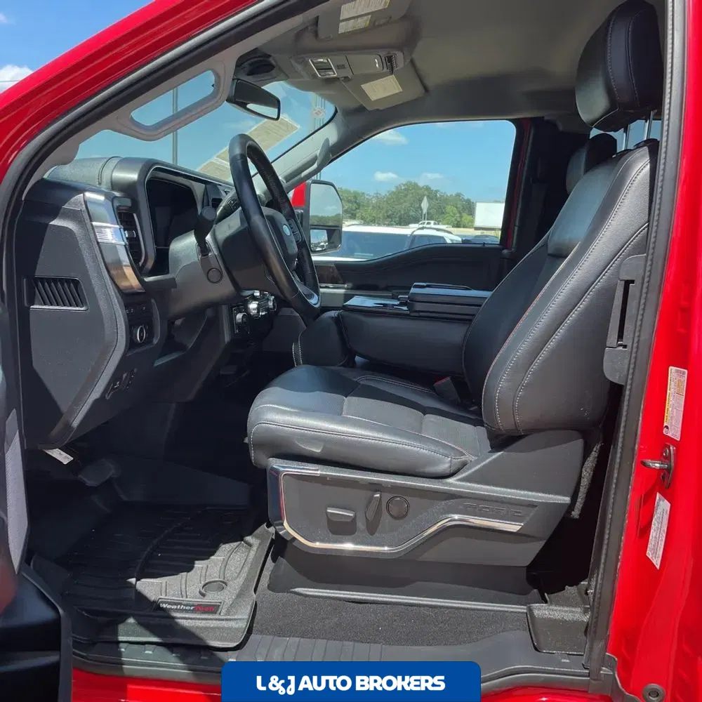 2023 Ford F-350 Super Duty Lariat