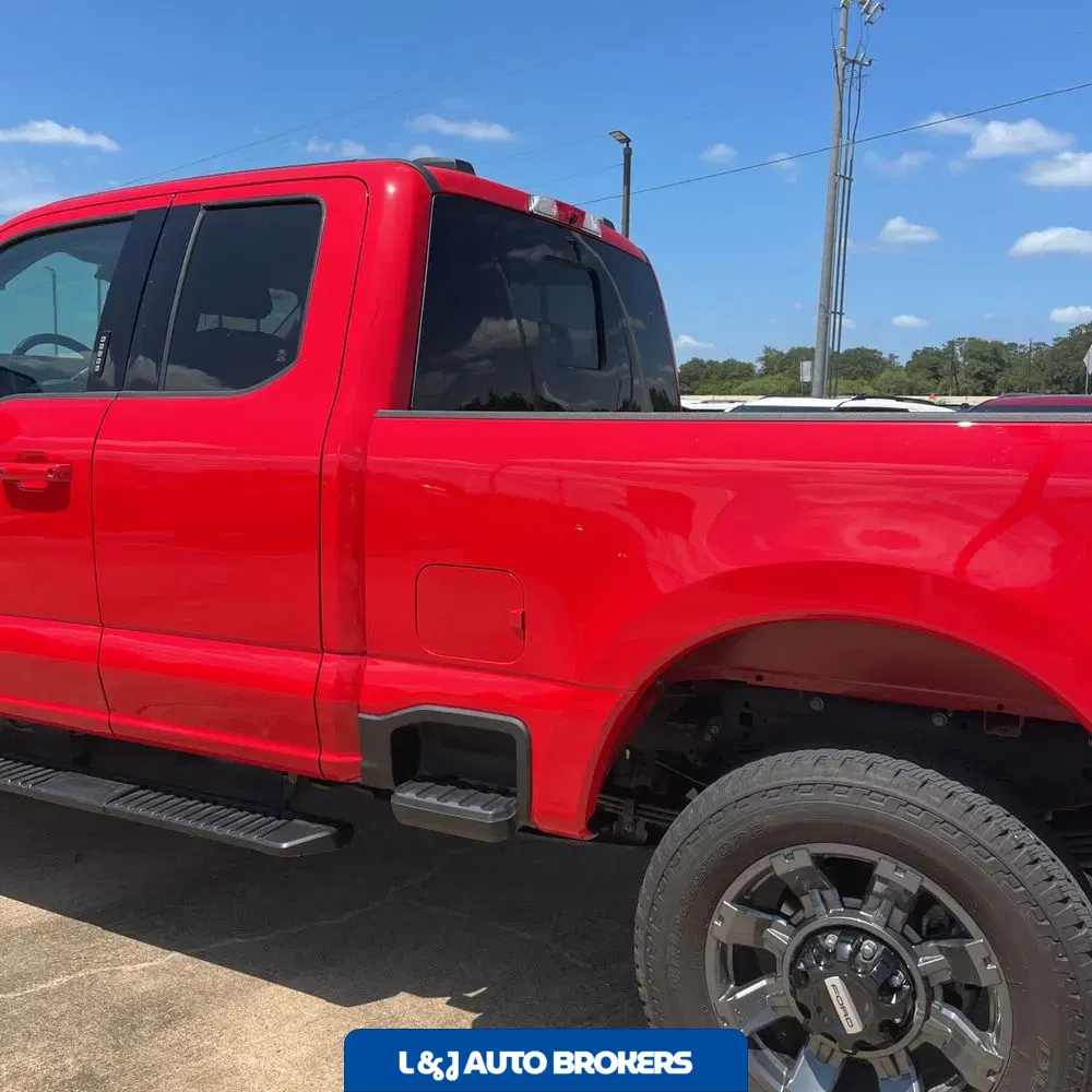 2023 Ford F-350 Super Duty Lariat
