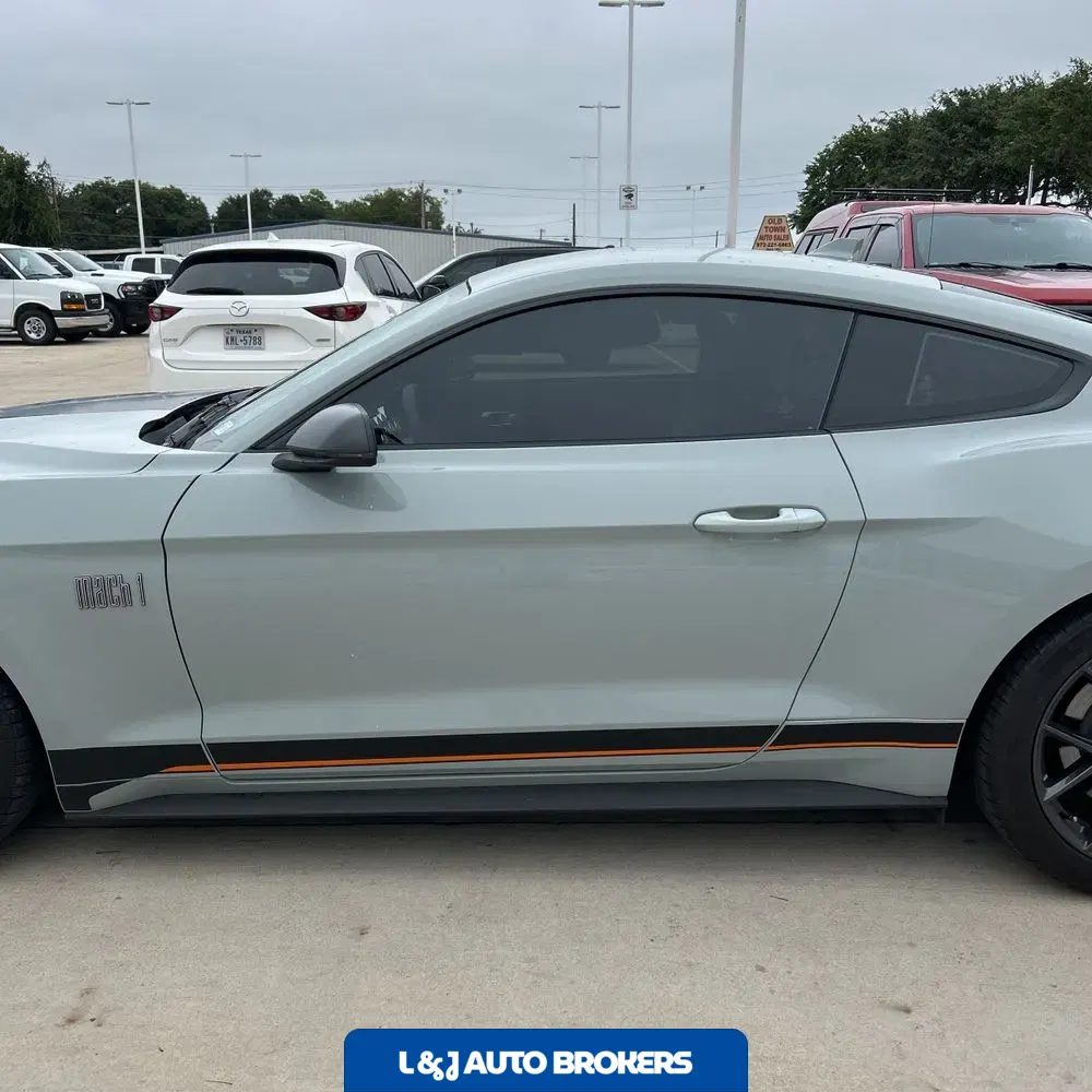 2022 Ford Mustang Mach 1