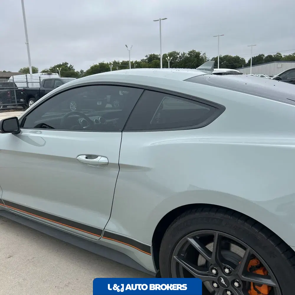 2022 Ford Mustang Mach 1