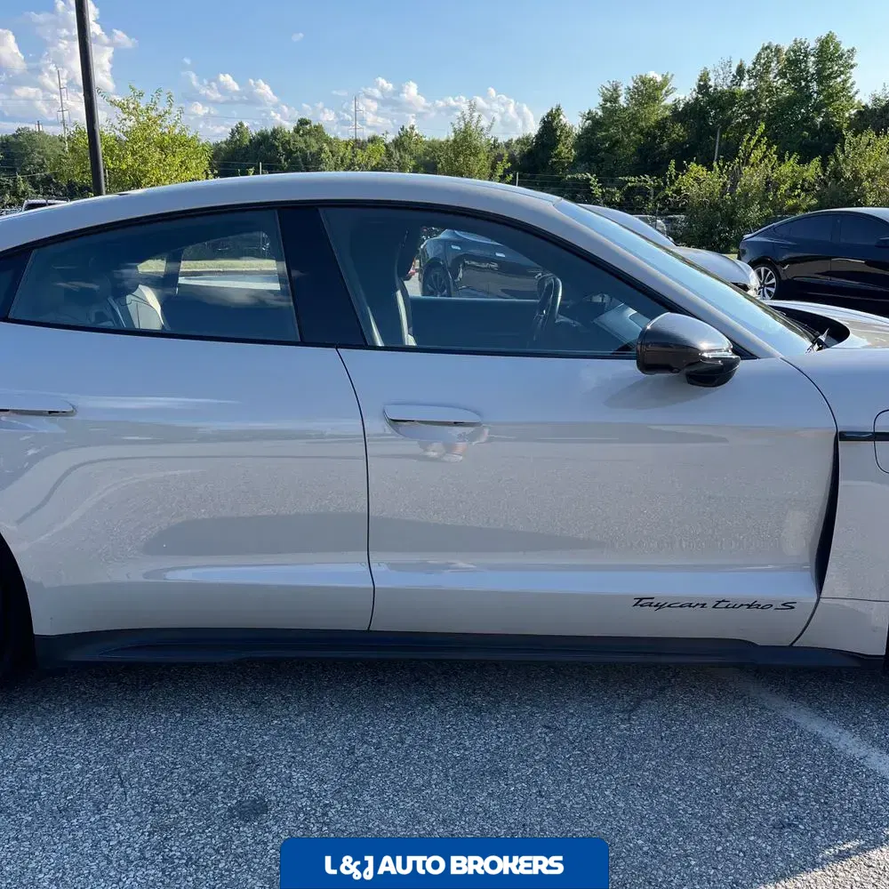 2021 Porsche Taycan Turbo S