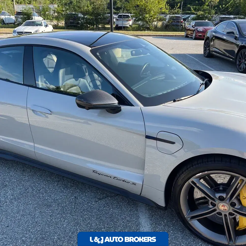 2021 Porsche Taycan Turbo S