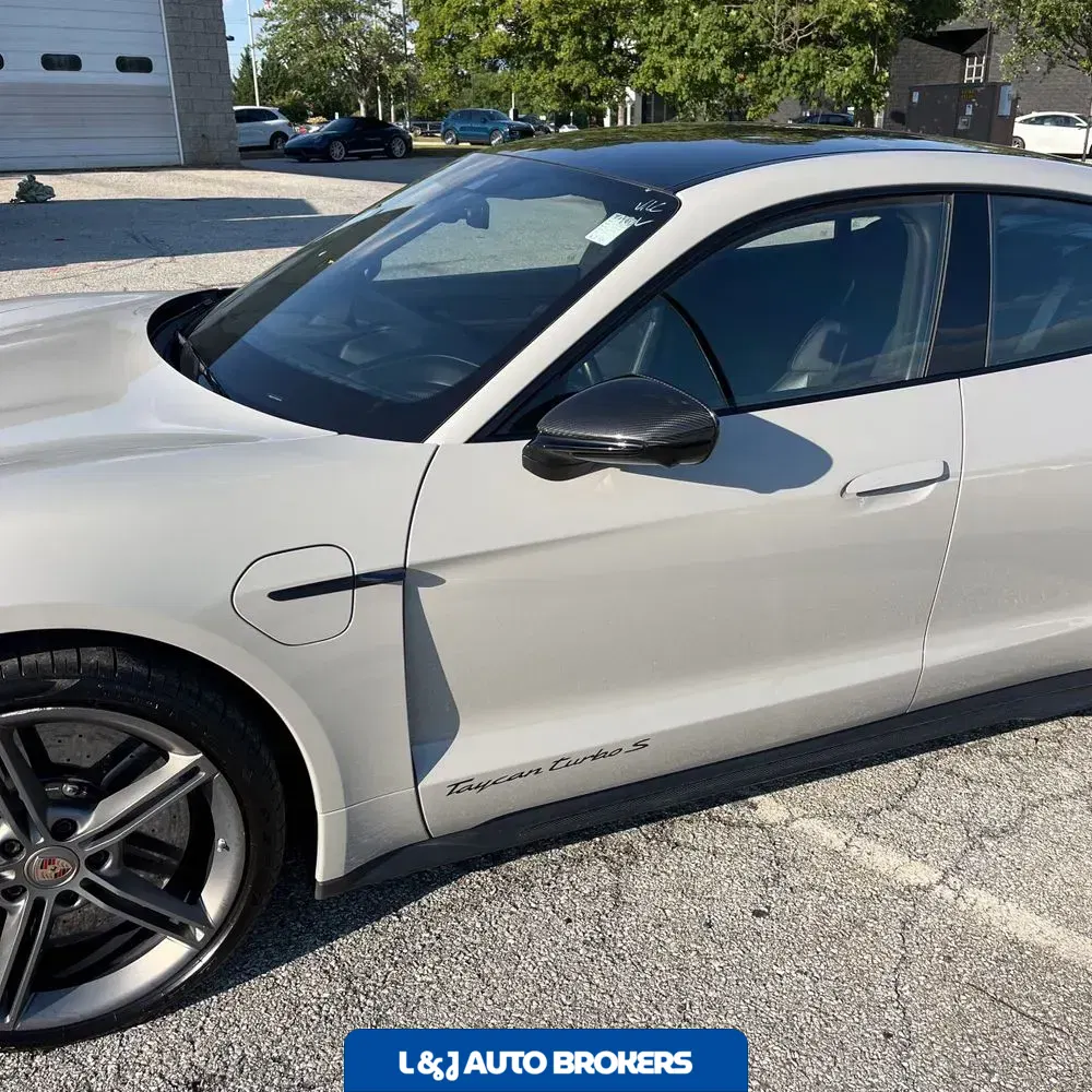 2021 Porsche Taycan Turbo S