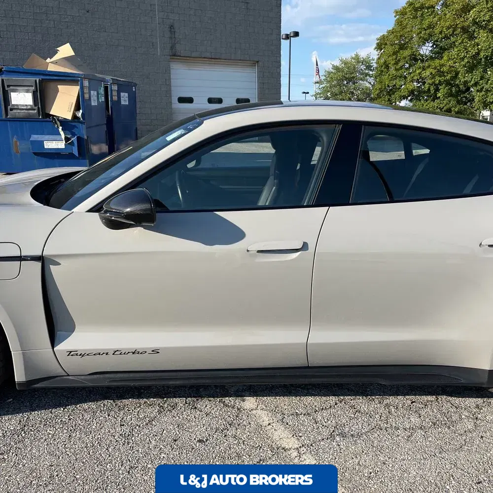 2021 Porsche Taycan Turbo S