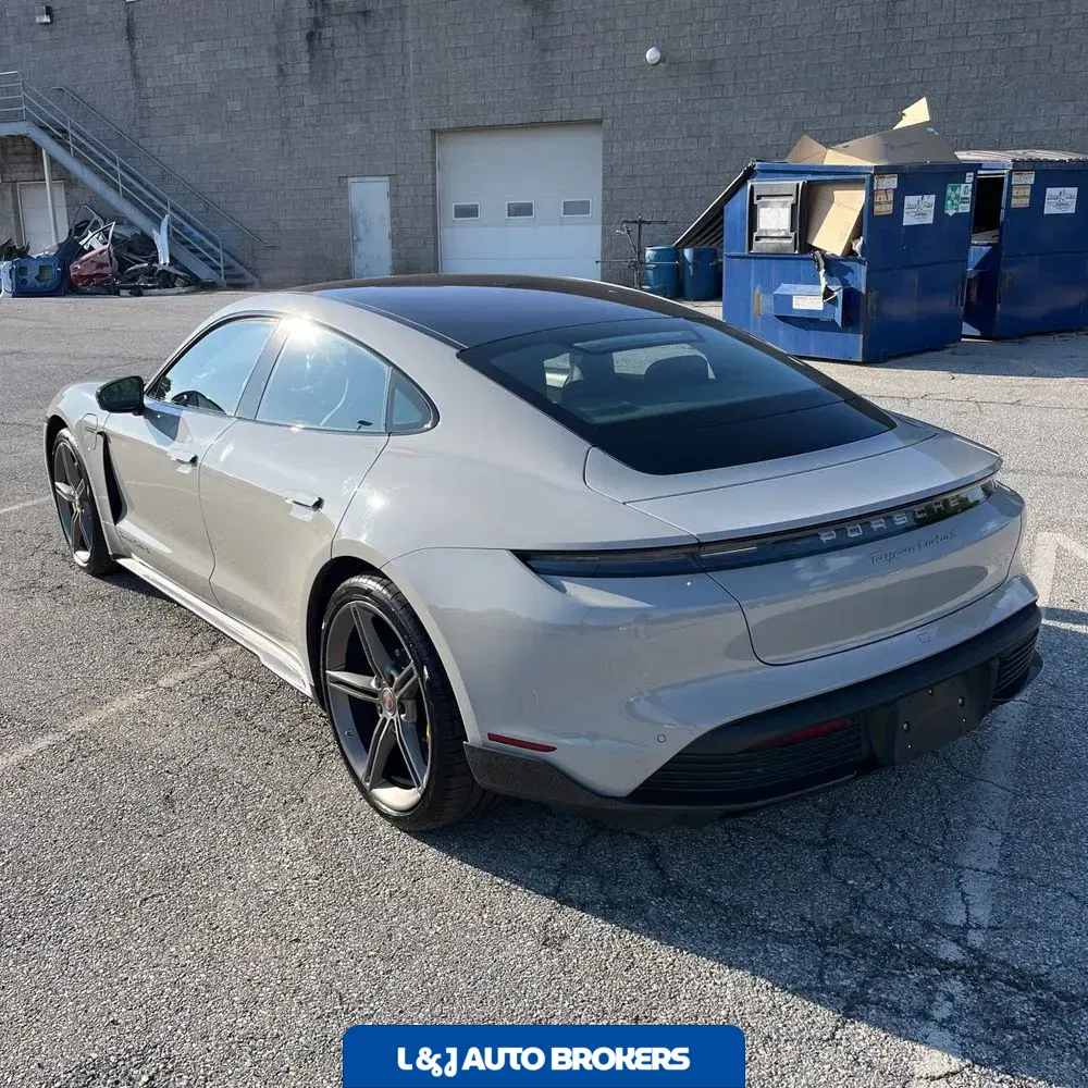 2021 Porsche Taycan Turbo S