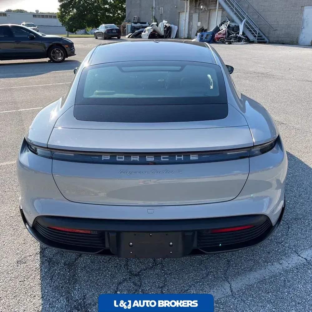 2021 Porsche Taycan Turbo S