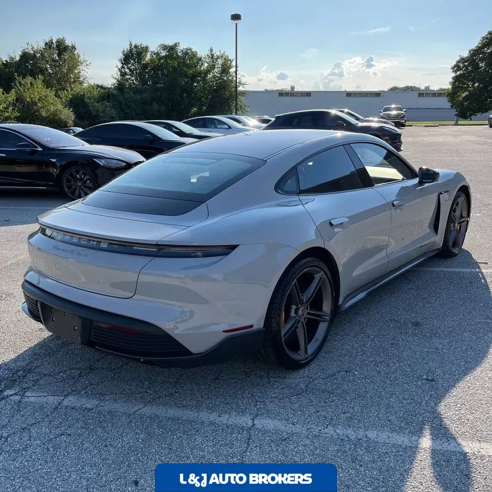 2021 Porsche Taycan Turbo S