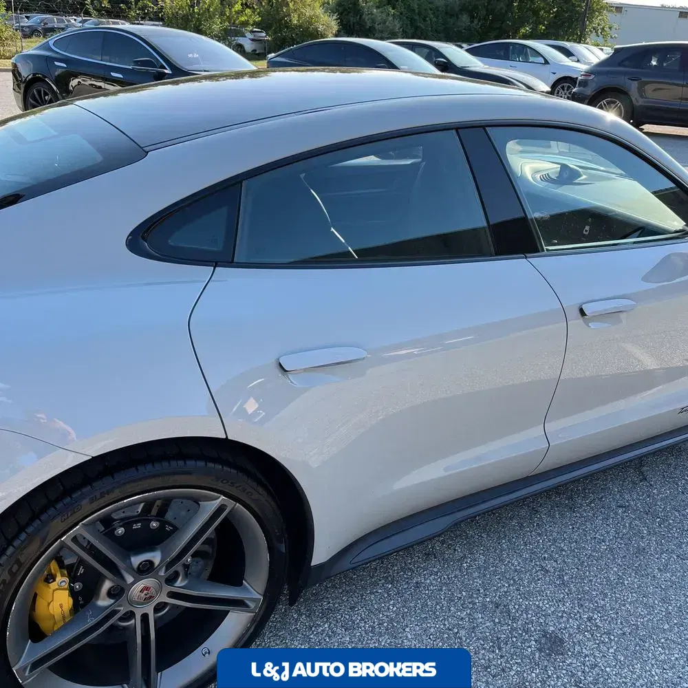 2021 Porsche Taycan Turbo S