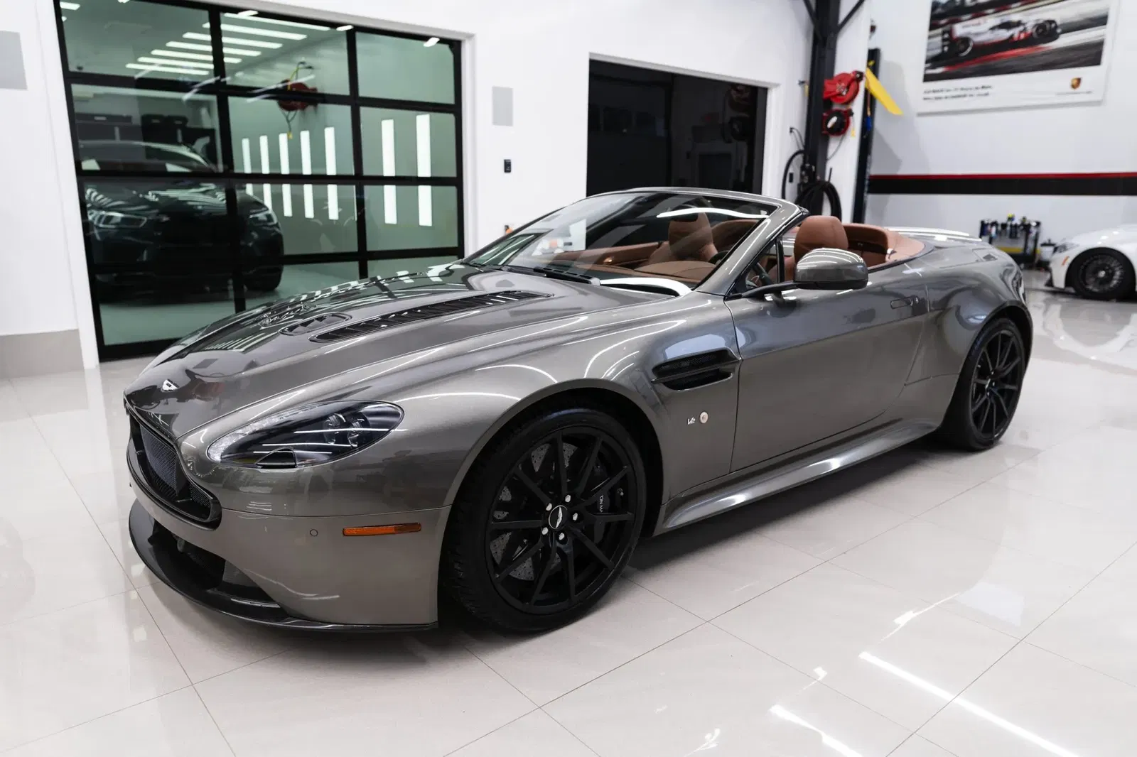 2017 Aston Martin V12 Vantage S Roadster 7-Speed