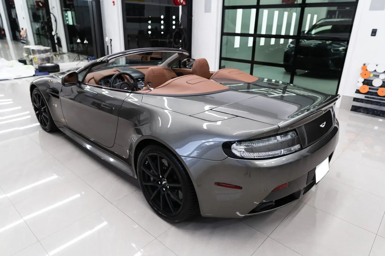 2017 Aston Martin V12 Vantage S Roadster 7-Speed