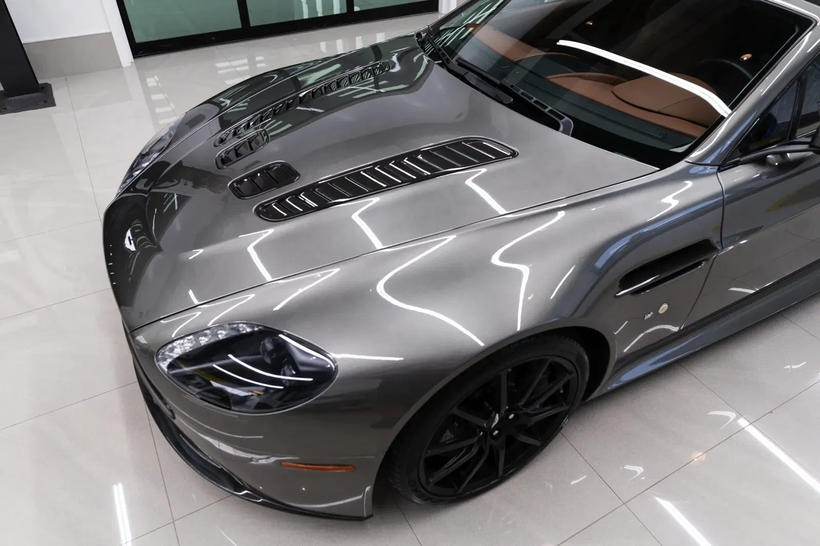 2017 Aston Martin V12 Vantage S Roadster 7-Speed