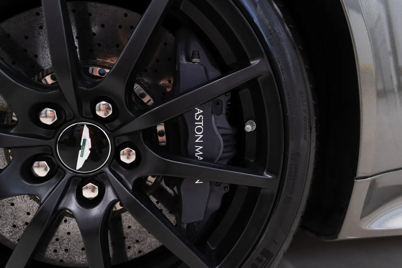 2017 Aston Martin V12 Vantage S Roadster 7-Speed
