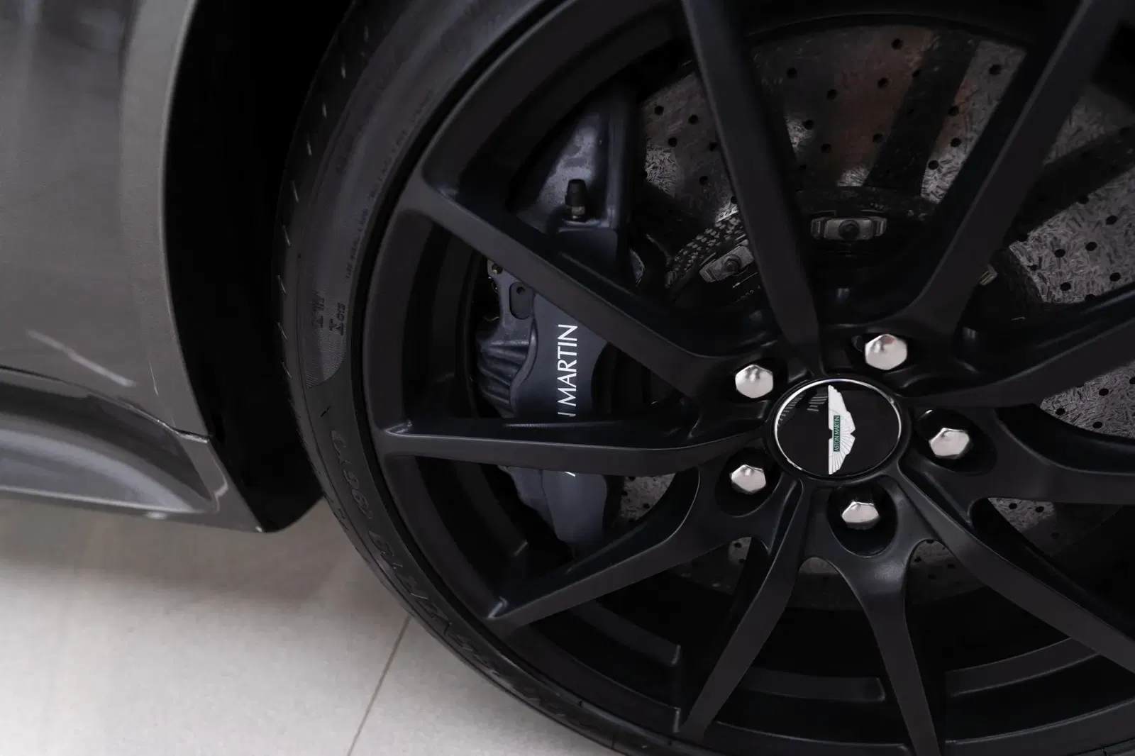 2017 Aston Martin V12 Vantage S Roadster 7-Speed