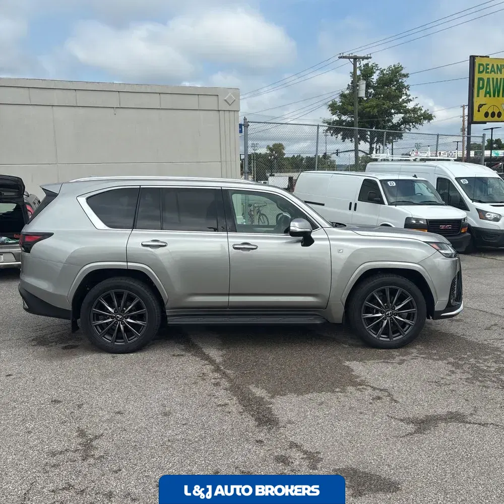 2024 Lexus LX 600 F SPORT Handling