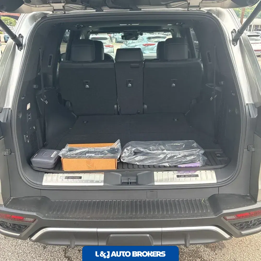 2024 Lexus LX 600 F SPORT Handling