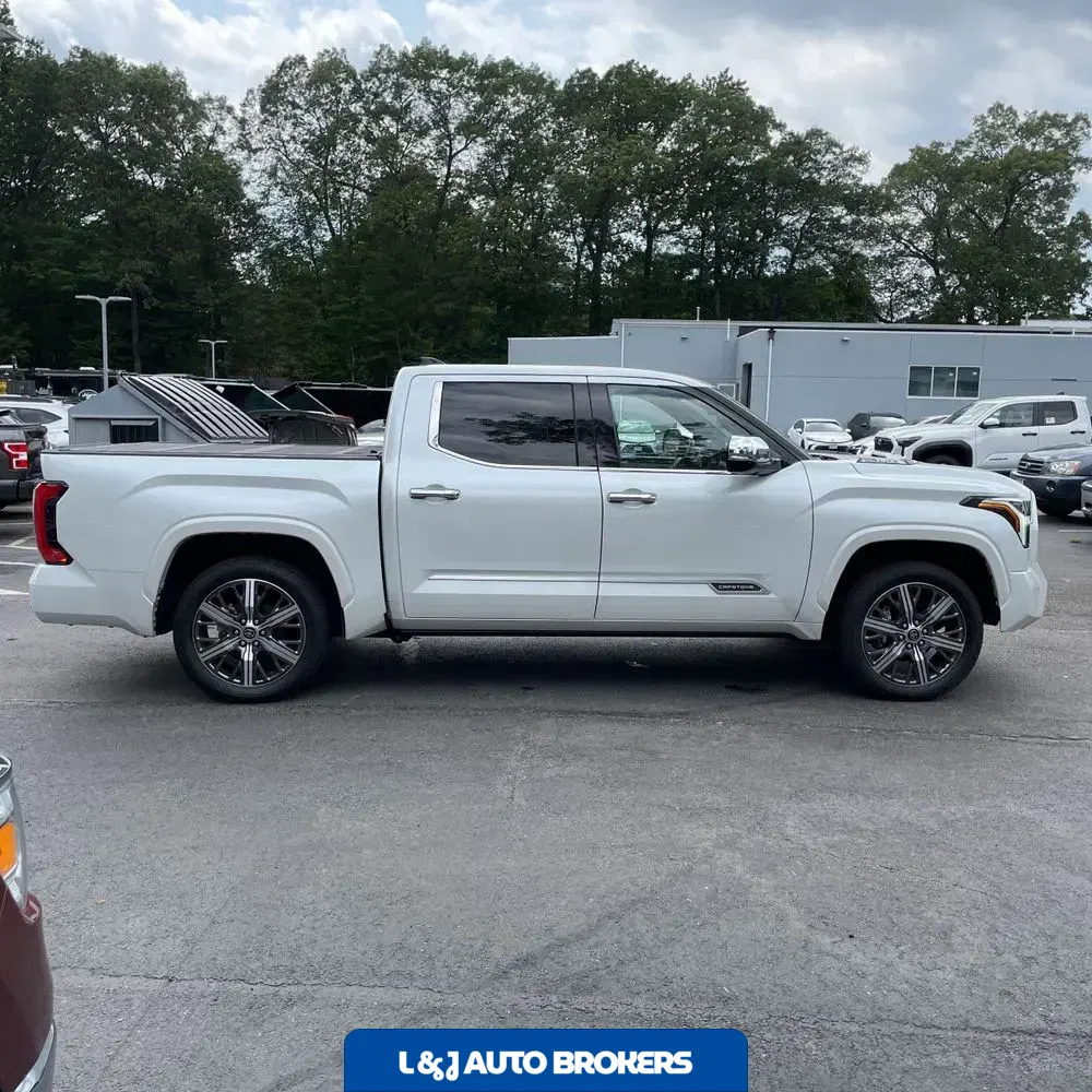 2023 Toyota Tundra Capstone HV