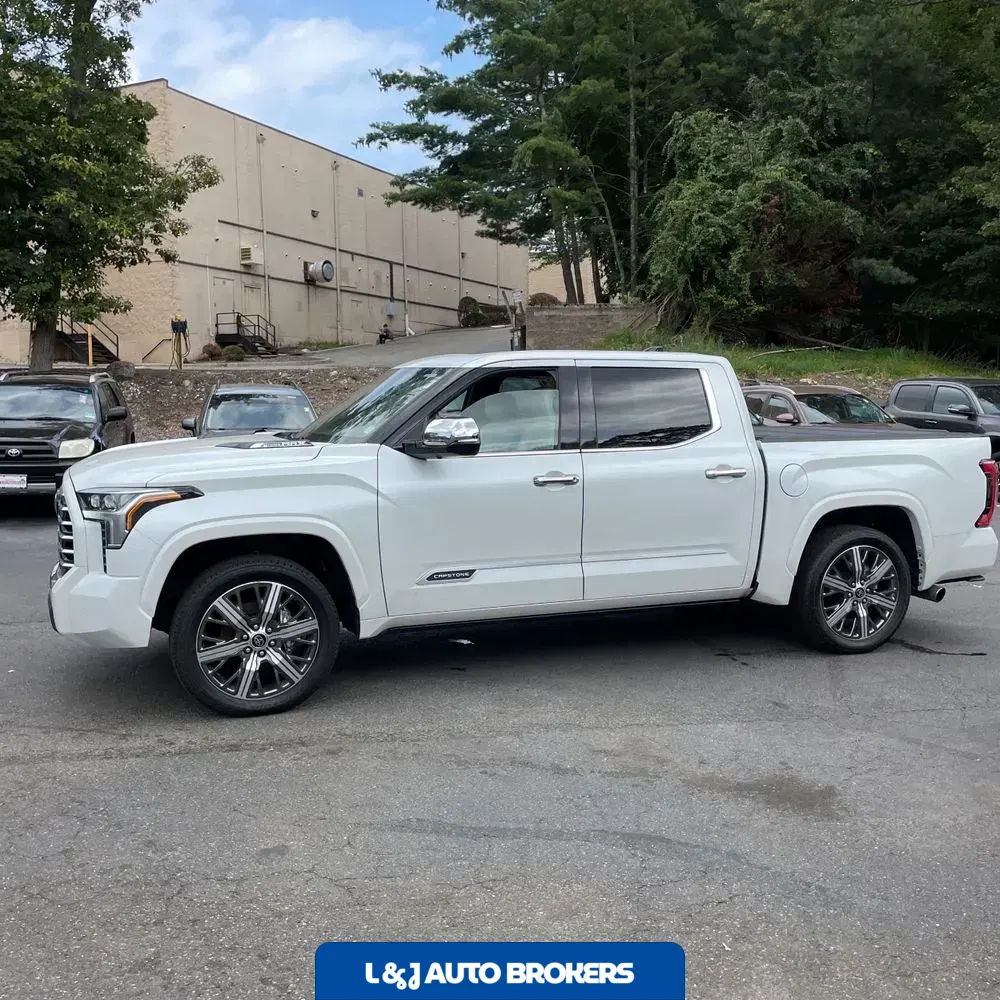 2023 Toyota Tundra Capstone HV