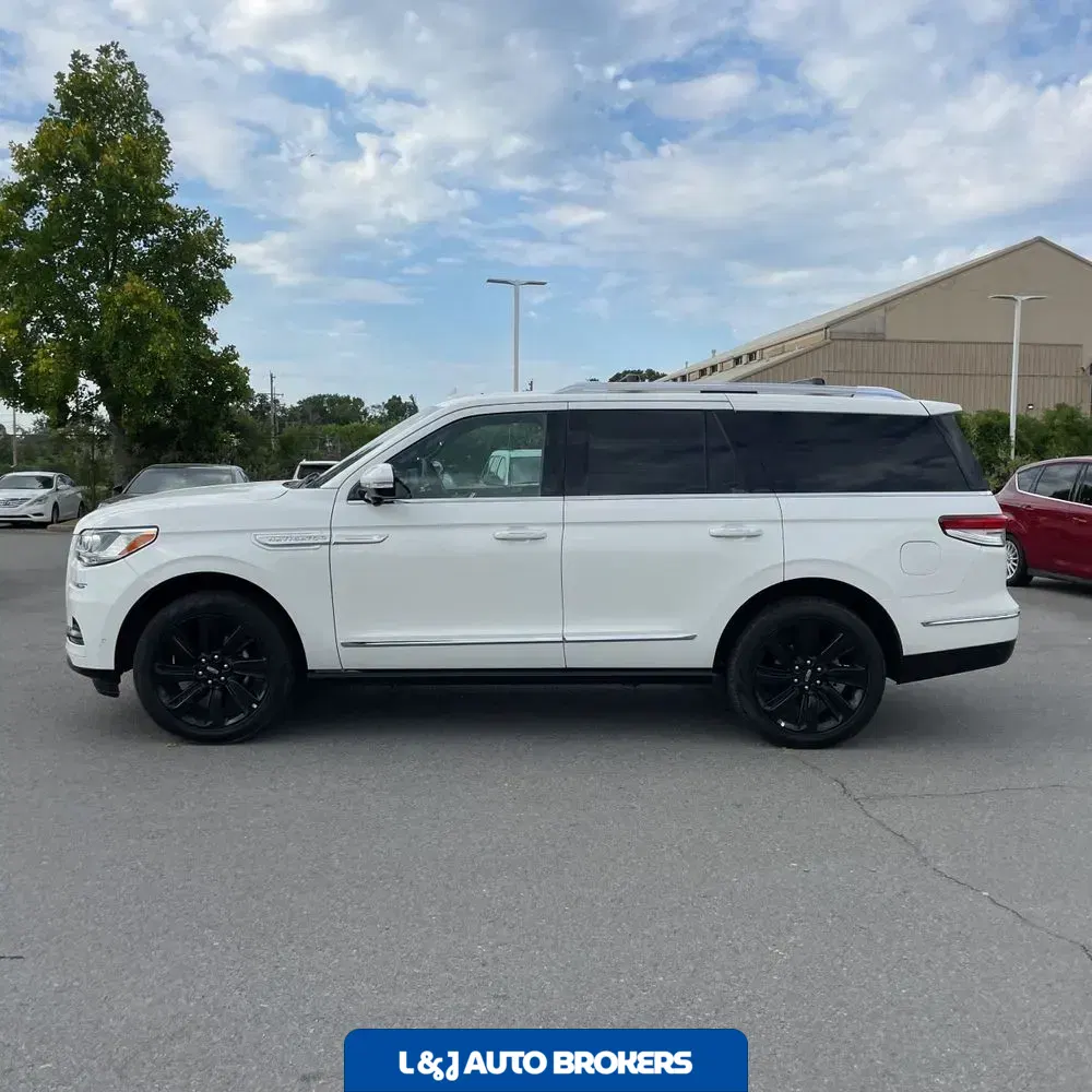 2024 Lincoln Navigator Reserve