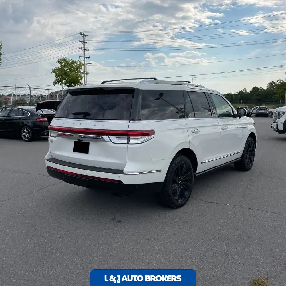 2024 Lincoln Navigator Reserve
