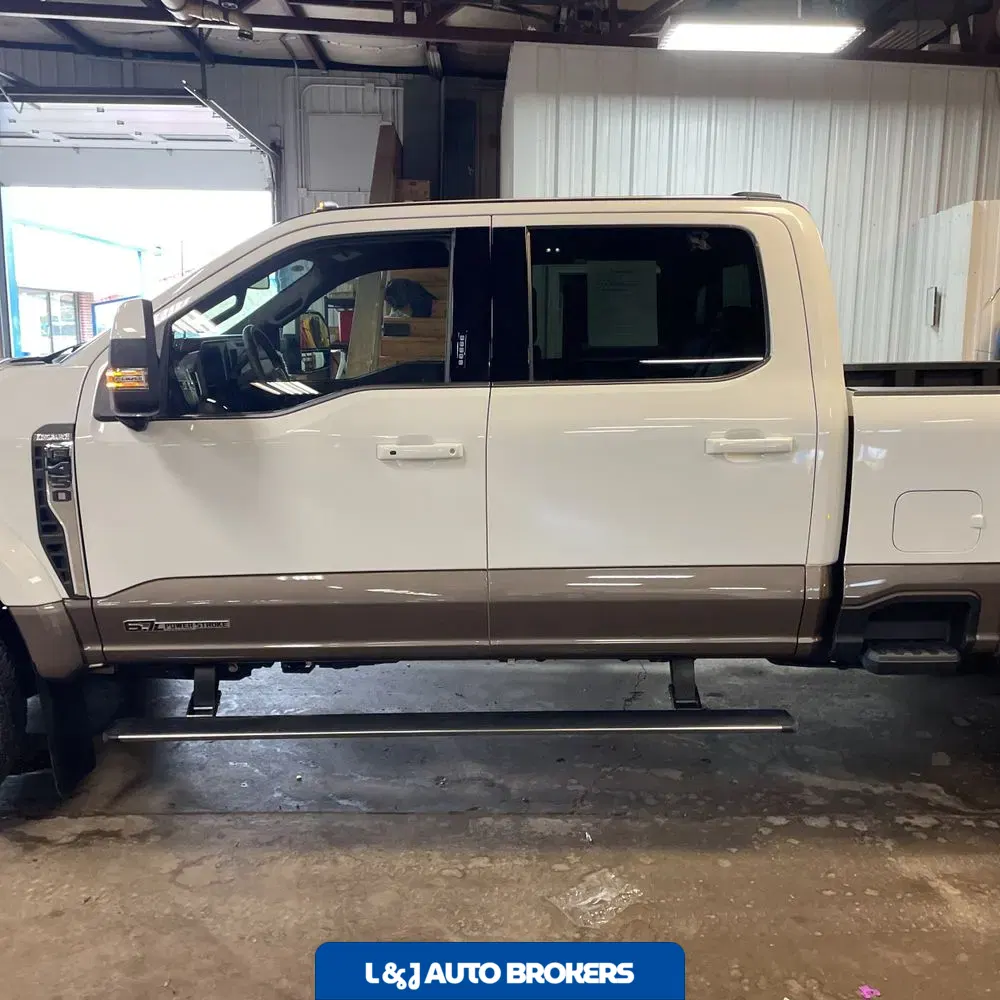 2023 Ford F-450 Super Duty King Ranch