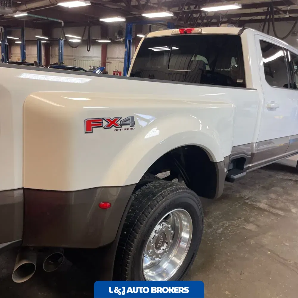 2023 Ford F-450 Super Duty King Ranch