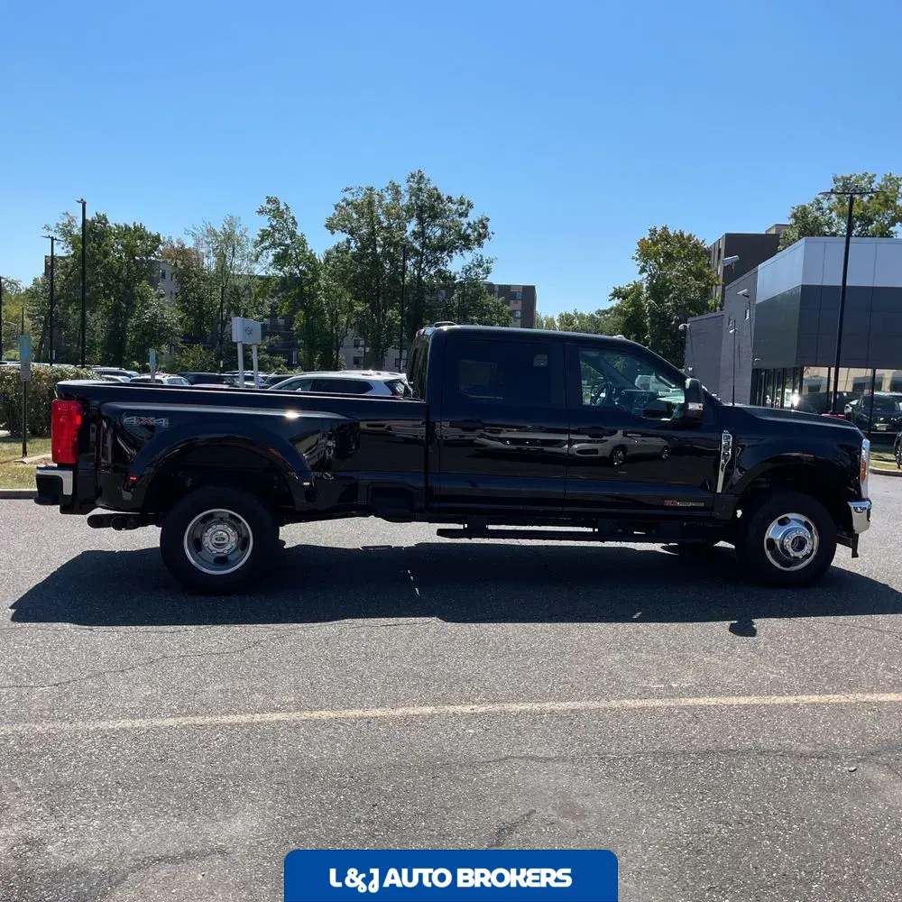 2025 Ford F-350 Super Duty XL