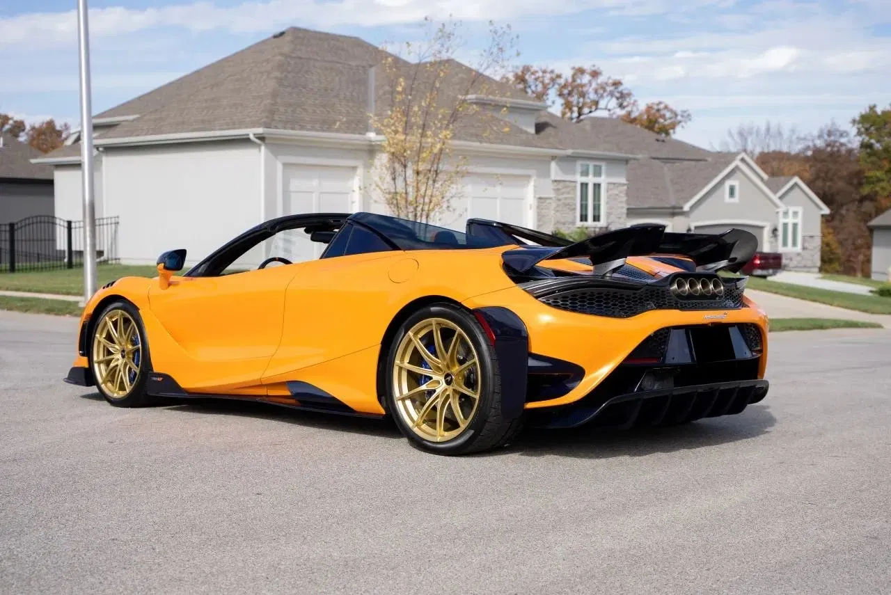 2022 McLaren 765LT Spider