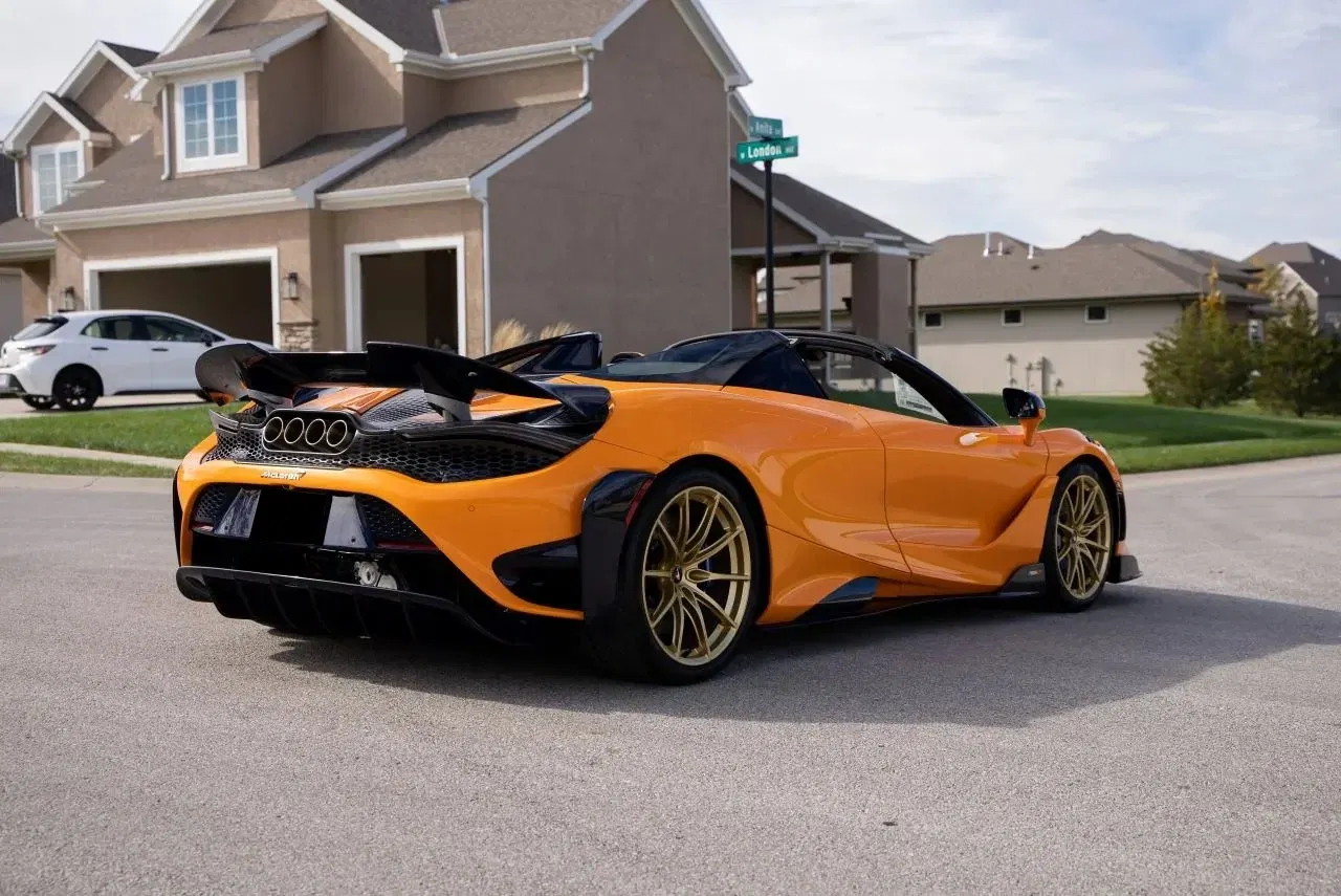 2022 McLaren 765LT Spider
