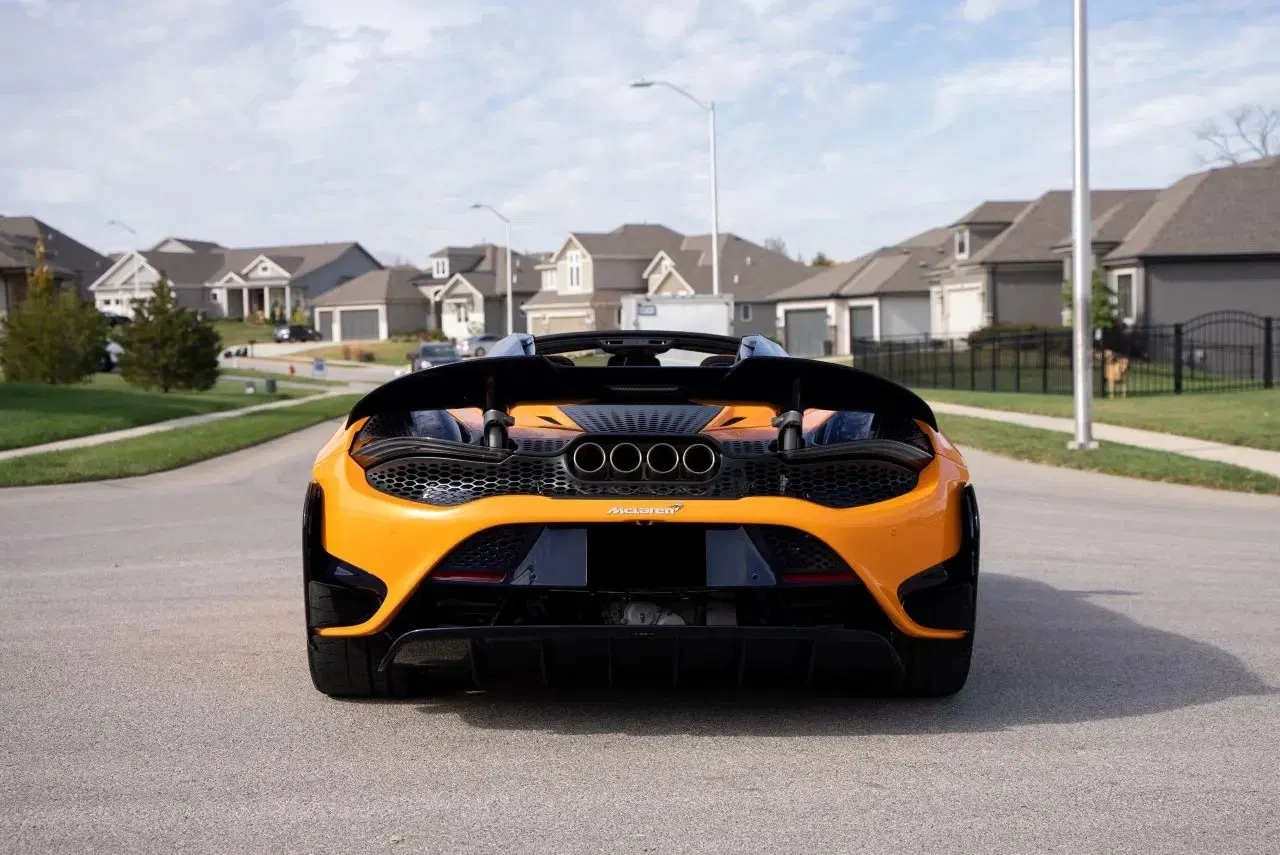 2022 McLaren 765LT Spider