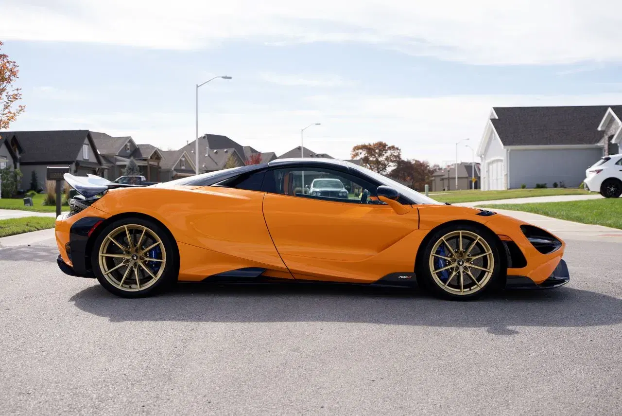 2022 McLaren 765LT Spider