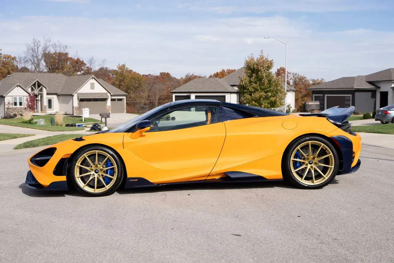 2022 McLaren 765LT Spider